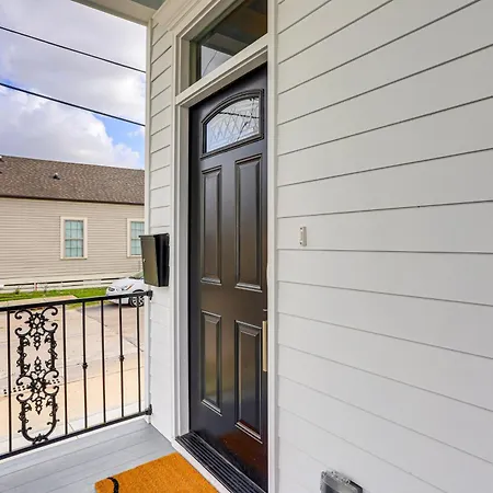 1 Mi To Caesars Superdome: Contemporary Nola Abode *