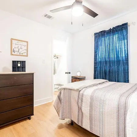 Holiday home Near St Charles 10 Min From French Quarter *