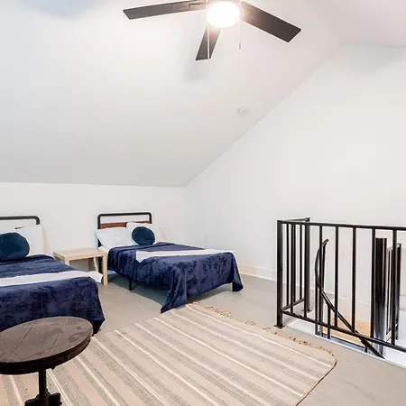 Near St Charles 10 Min From French Quarter *