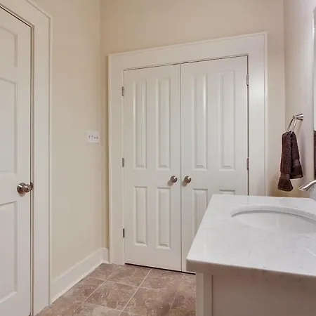 Cute 1bed 1bath 4blocks From French Q, Steps From Jazz & Music Venues Apartment *