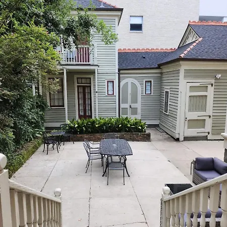 Apartment Walker Mansion On St Charles Ave - Unit 7 New Orleans