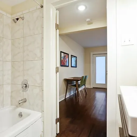 Cute 1bed Steps From French Q And Jazz Venues Apartment New Orleans