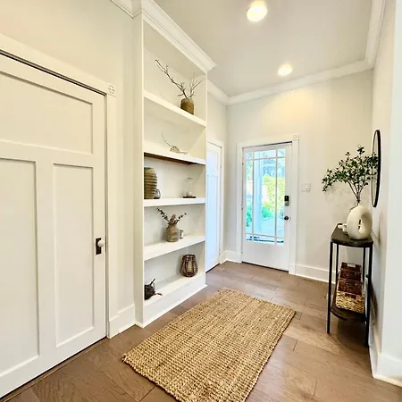 Holiday home Elegant Garden District 4br *