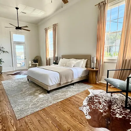Holiday home Elegant Garden District 4br *