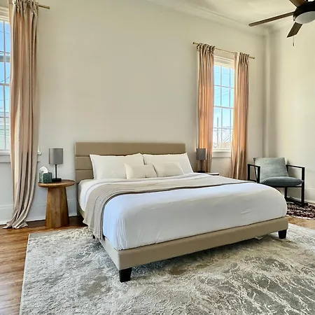 Elegant Garden District 4br *