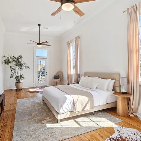 Holiday home Elegant Garden District 4br *