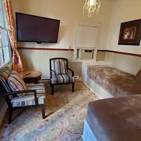 Apartment Walker Mansion On St Charles Ave - Unit 7 New Orleans