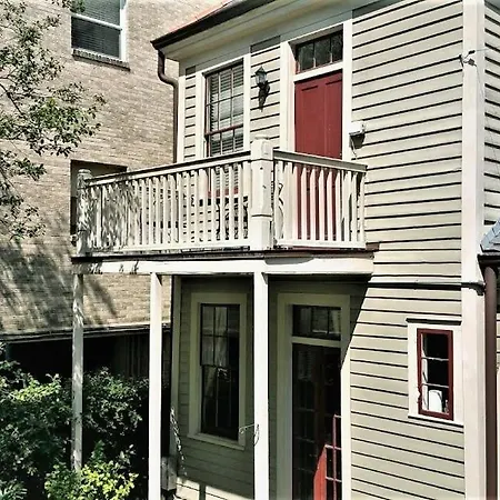 Walker Mansion On St Charles Ave - Unit 7 Apartment *