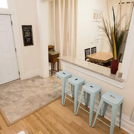 Holiday home Monthly - Dumaine Historic Gem - Front House 1bed