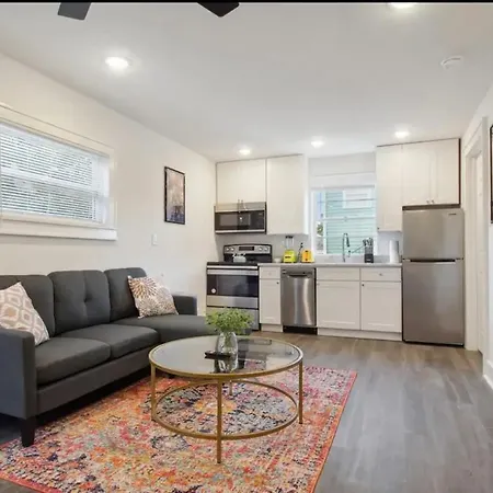 Cute 1bed 1bath Walk To French Q And Bourbon St Apartment New Orleans