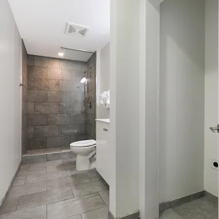 Modern 4br In The Heart Of Nola Apartment *