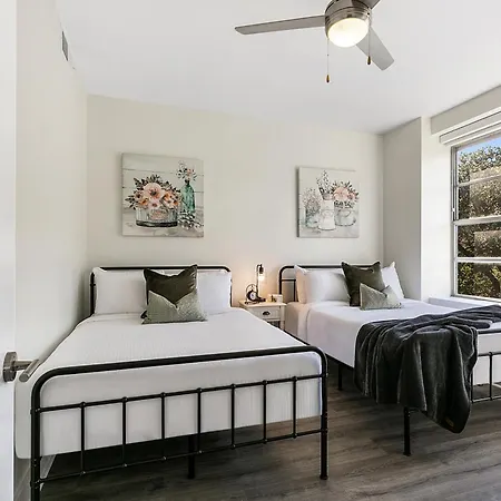 Modern 4br In The Heart Of Nola *