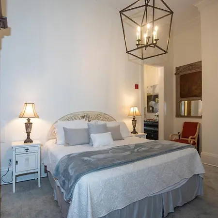 Bed & Breakfast Engine 24 Firehouse New Orleans
