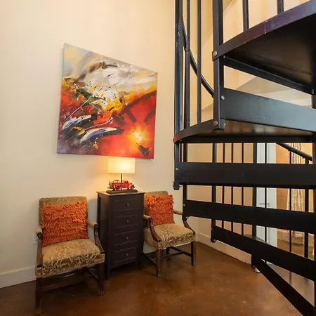 Engine 24 Firehouse Bed & Breakfast New Orleans