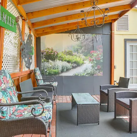 Holiday home 2 Mi To Audubon Park: Glam Nola Gem New Orleans
