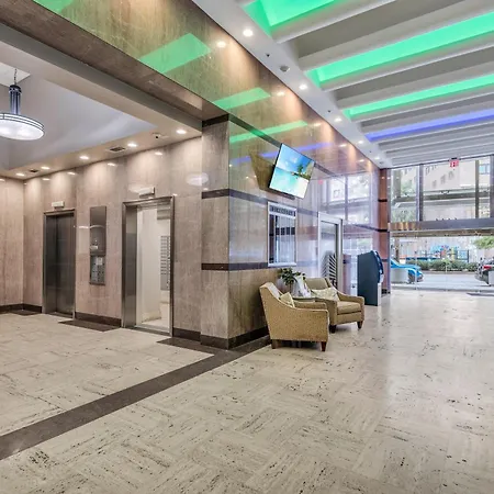 Apartment Spacious 4bd Condo, Sleeps 12, Walk To Bourbon St & Superdome *