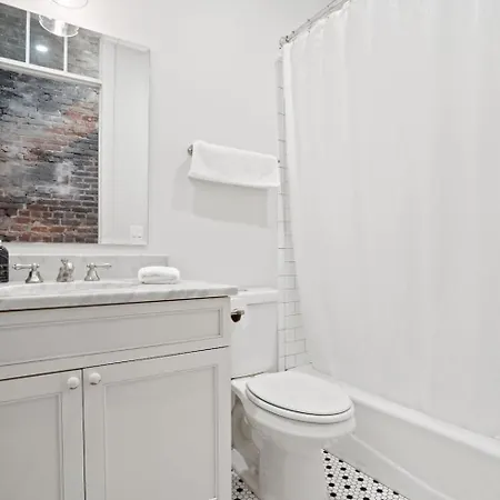 Bourbon Street Group Friendly Hotel New Orleans