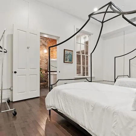 Group-friendly Nola Near Bourbon Hotel *