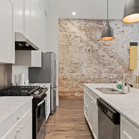 Hotel Group-friendly Nola Near Bourbon *