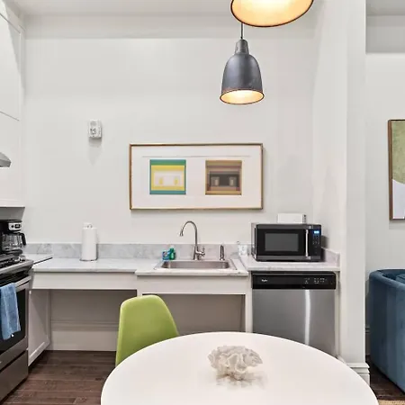 Group-friendly Nola Near Bourbon Hotel New Orleans