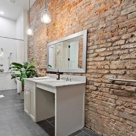 Hotel Group-friendly Nola Near Bourbon *