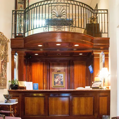 The Lafayette By Kasa Living 3* New Orleans