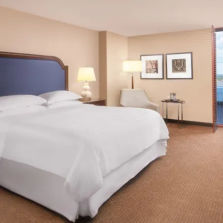 Sheraton Hotel 4*
