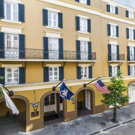Mazarin Hotel