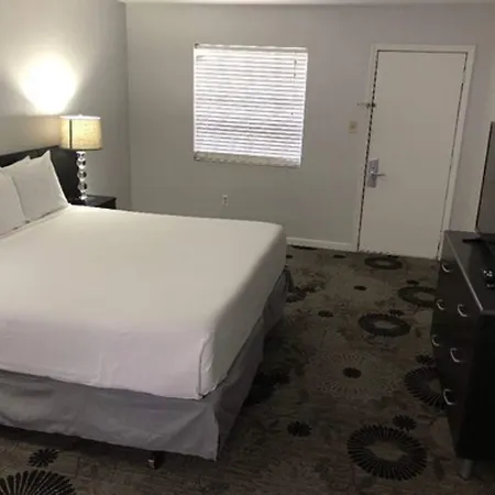 Midtown Hotel 2*