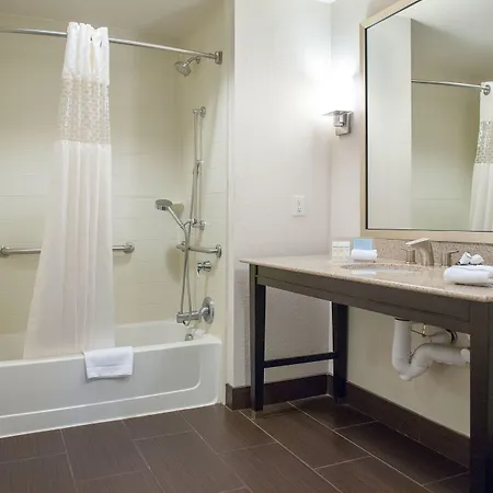 Hampton & Downtown French Quarter Area Hotel 3*