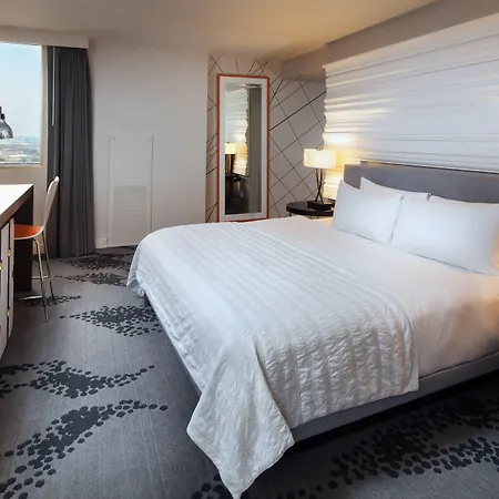 Le Meridien Hotel New Orleans
