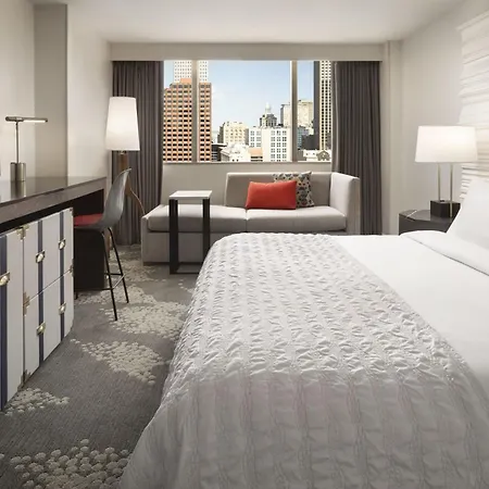 Le Meridien Hotel New Orleans
