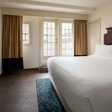 Embassy By Hilton Convention Center Hotel New Orleans