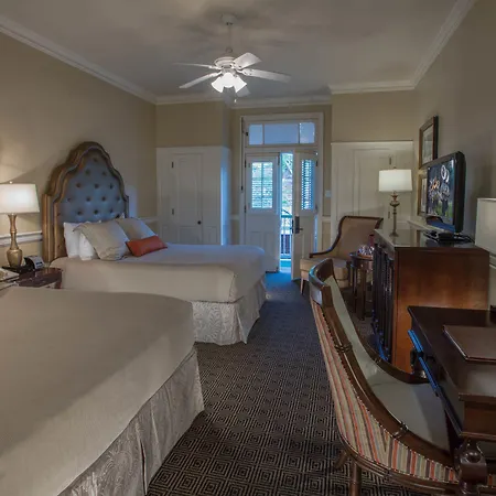 Provincial Hotel 4*