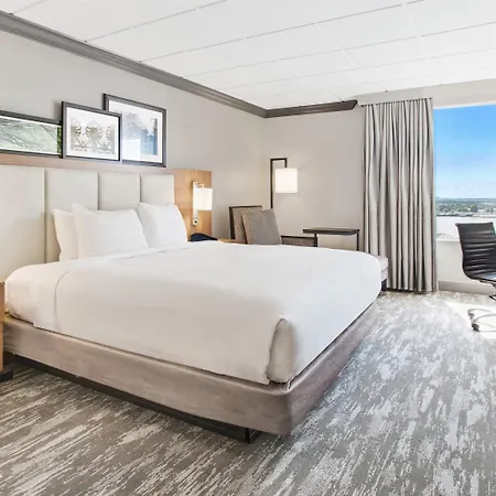 Doubletree By Hilton Hotel 4*