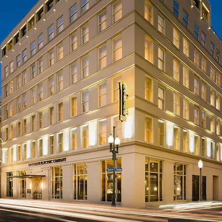 Hotel Fairfield By Marriott & Downtown French Quarter Area