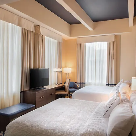 Fairfield By Marriott & Downtown French Quarter Area 3* New Orleans