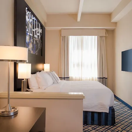 Hotel Fairfield By Marriott & Downtown French Quarter Area