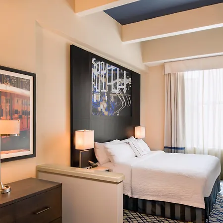 Hotel Fairfield By Marriott & Downtown French Quarter Area