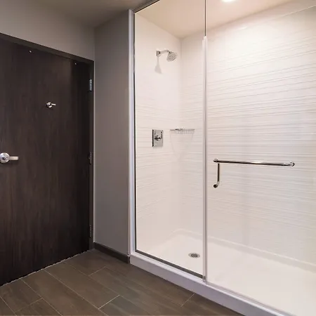Hotel Fairfield By Marriott & Downtown French Quarter Area 3*