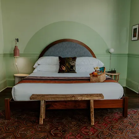 Hotel Frenchmen 3*