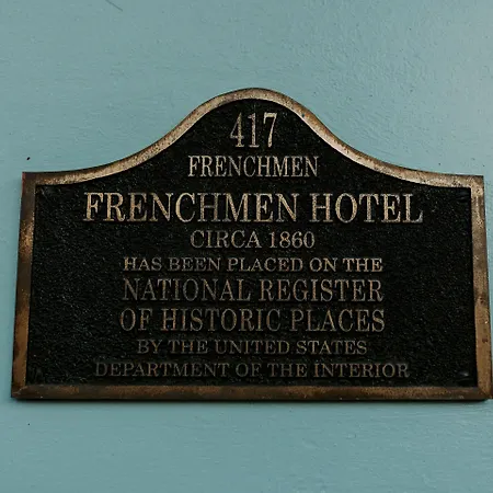 Frenchmen 3*