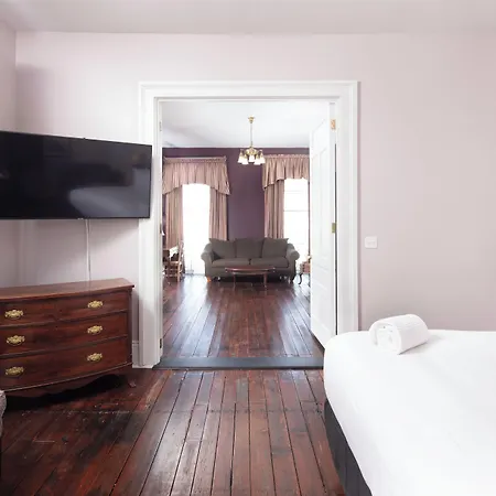 Maison Saint Charles Hotel 3*