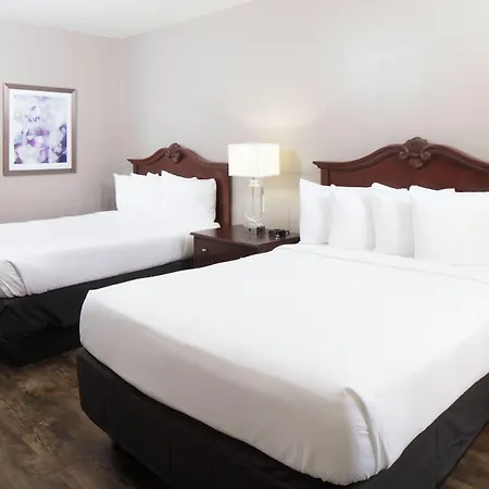 Maison Saint Charles 3*