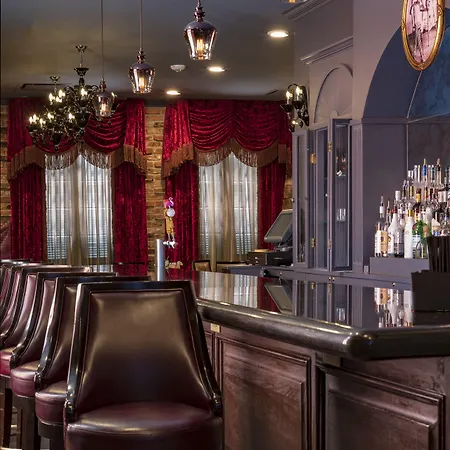 Dauphine Orleans 3* New Orleans