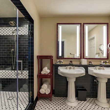 Hotel Dauphine Orleans