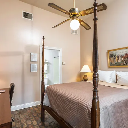 Courtyard By The French Quarter 3* New Orleans