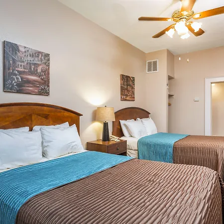 Courtyard By The French Quarter 3*