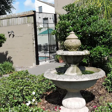 Hotel Courtyard By The French Quarter