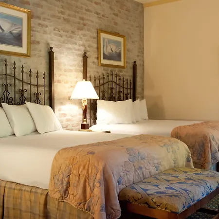 Hotel Place D'armes 3*